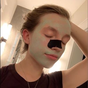 Meet your Posher, April